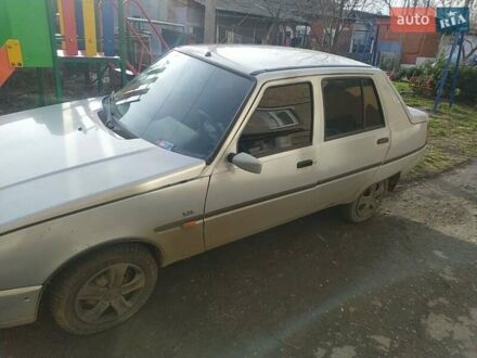 ЗАЗ 1103 Славута 2004 в Умани на Automoto.ua Серый ЗАЗ 1103 Славута, объемом двигателя 1.3 л и пробегом 160 тыс. км за 1000 $, фото 1 на Automoto.ua