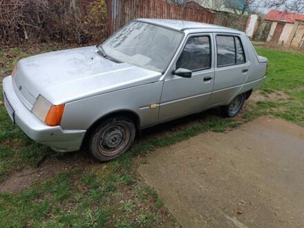 Серый ЗАЗ 1103 Славута, объемом двигателя 1.2 л и пробегом 87 тыс. км за 900 $, фото 1 на Automoto.ua