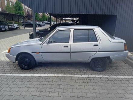 ЗАЗ 1103 Славута 2005 в Софіївська Борщагівка на Automoto.ua Серый ЗАЗ 1103 Славута, объемом двигателя 1.2 л и пробегом 130 тыс. км за 800 $, фото 1 на Automoto.ua