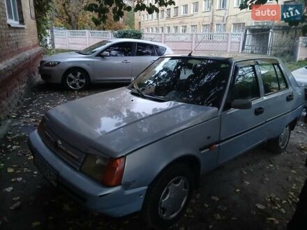 ЗАЗ 1103 Славута 2005 в Чернигове на Automoto.ua Серый ЗАЗ 1103 Славута, объемом двигателя 1.2 л и пробегом 120 тыс. км за 1000 $, фото 1 на Automoto.ua