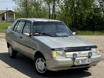 ЗАЗ 1103 Славута 2006 в Днепре (Днепропетровске) на Automoto.ua Серый ЗАЗ 1103 Славута, объемом двигателя 1.3 л и пробегом 120 тыс. км за 1999 $, фото 1 на Automoto.ua