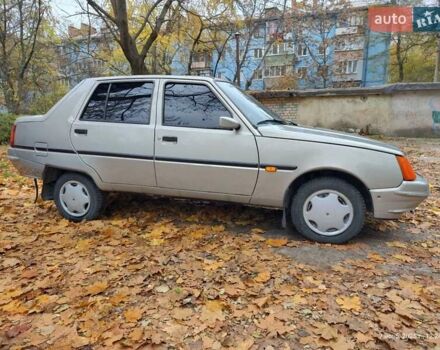 Серый ЗАЗ 1103 Славута, объемом двигателя 1.2 л и пробегом 100 тыс. км за 2000 $, фото 1 на Automoto.ua