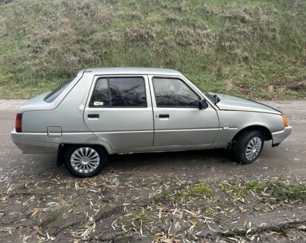 Сірий ЗАЗ 1103 Славута, об'ємом двигуна 1.2 л та пробігом 277 тис. км за 750 $, фото 1 на Automoto.ua