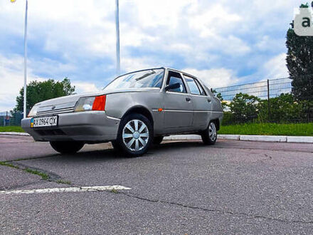 ЗАЗ 1103 Славута 2006 у Харкові на Automoto.ua Сірий ЗАЗ 1103 Славута, об'ємом двигуна 1.2 л та пробігом 200 тис. км за 1300 $, фото 1 на Automoto.ua