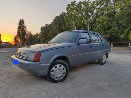 ЗАЗ 1103 Славута 2007 у Синельниковом на Automoto.ua Сірий ЗАЗ 1103 Славута, об'ємом двигуна 1.2 л та пробігом 60 тис. км за 1500 $, фото 1 на Automoto.ua