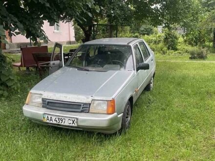 ЗАЗ 1103 Славута 2007 в Фастове на Automoto.ua Серый ЗАЗ 1103 Славута, объемом двигателя 1.2 л и пробегом 200 тыс. км за 769 $, фото 1 на Automoto.ua