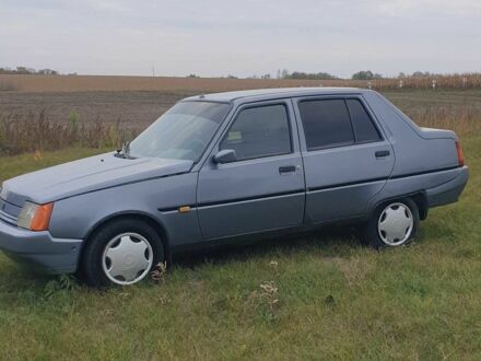 ЗАЗ 1103 Славута 2010 в Мироновке на Automoto.ua Серый ЗАЗ 1103 Славута, объемом двигателя 1.3 л и пробегом 190 тыс. км за 1080 $, фото 1 на Automoto.ua