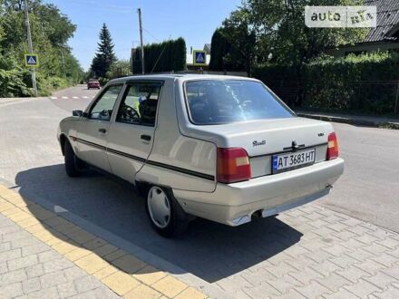 ЗАЗ 1103 Славута 2010 у Івано-Франківську на Automoto.ua Сірий ЗАЗ 1103 Славута, об'ємом двигуна 1.3 л та пробігом 71 тис. км за 2100 $, фото 1 на Automoto.ua