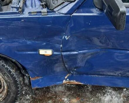 Синий ЗАЗ 1103 Славута, объемом двигателя 1.2 л и пробегом 114 тыс. км за 700 $, фото 12 на Automoto.ua