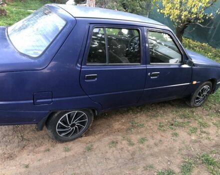 Синий ЗАЗ 1103 Славута, объемом двигателя 1.3 л и пробегом 1000 тыс. км за 700 $, фото 3 на Automoto.ua