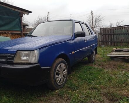 Синий ЗАЗ 1103 Славута, объемом двигателя 1 л и пробегом 140 тыс. км за 833 $, фото 5 на Automoto.ua