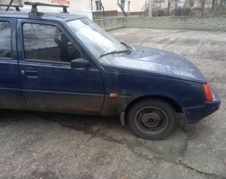 Синий ЗАЗ 1103 Славута, объемом двигателя 1.1 л и пробегом 170 тыс. км за 550 $, фото 6 на Automoto.ua