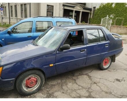 Синий ЗАЗ 1103 Славута, объемом двигателя 0 л и пробегом 200 тыс. км за 816 $, фото 2 на Automoto.ua