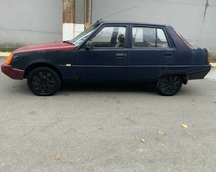 Синий ЗАЗ 1103 Славута, объемом двигателя 1.2 л и пробегом 200 тыс. км за 668 $, фото 1 на Automoto.ua