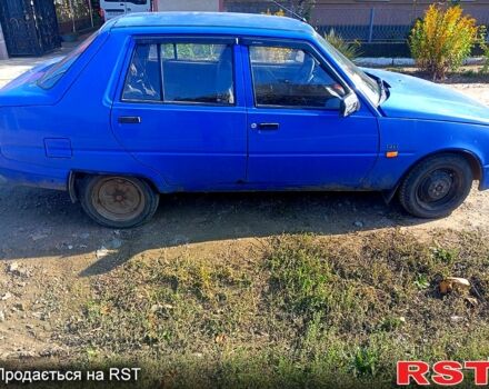 Синий ЗАЗ 1103 Славута, объемом двигателя 1.2 л и пробегом 100 тыс. км за 590 $, фото 3 на Automoto.ua