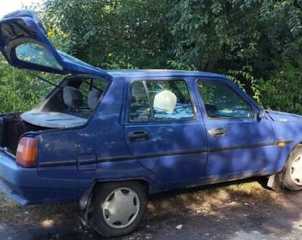 Синий ЗАЗ 1103 Славута, объемом двигателя 1.2 л и пробегом 175 тыс. км за 900 $, фото 4 на Automoto.ua