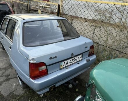 Синий ЗАЗ 1103 Славута, объемом двигателя 1.2 л и пробегом 150 тыс. км за 650 $, фото 3 на Automoto.ua