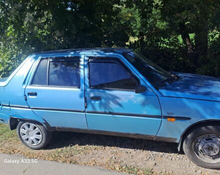 Синій ЗАЗ 1103 Славута, об'ємом двигуна 1.2 л та пробігом 200 тис. км за 600 $, фото 1 на Automoto.ua