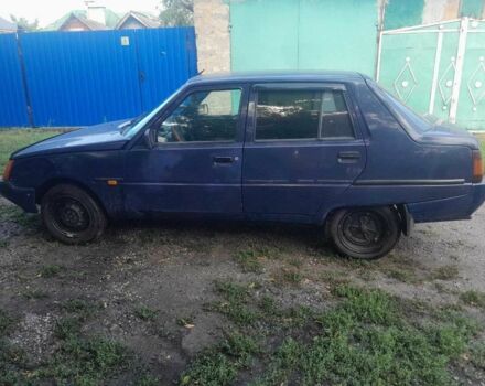 Синій ЗАЗ 1103 Славута, об'ємом двигуна 1.2 л та пробігом 296 тис. км за 800 $, фото 6 на Automoto.ua