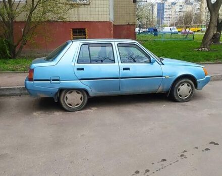 Синій ЗАЗ 1103 Славута, об'ємом двигуна 1.2 л та пробігом 200 тис. км за 727 $, фото 3 на Automoto.ua