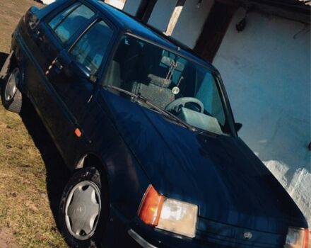 Синий ЗАЗ 1103 Славута, объемом двигателя 1.2 л и пробегом 205 тыс. км за 714 $, фото 4 на Automoto.ua