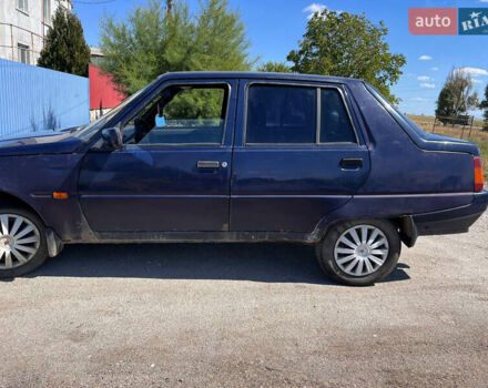 Синий ЗАЗ 1103 Славута, объемом двигателя 1.2 л и пробегом 300 тыс. км за 500 $, фото 4 на Automoto.ua