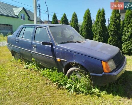 Синий ЗАЗ 1103 Славута, объемом двигателя 1.2 л и пробегом 70 тыс. км за 527 $, фото 5 на Automoto.ua