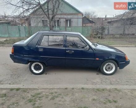 Синий ЗАЗ 1103 Славута, объемом двигателя 1.2 л и пробегом 106 тыс. км за 900 $, фото 3 на Automoto.ua