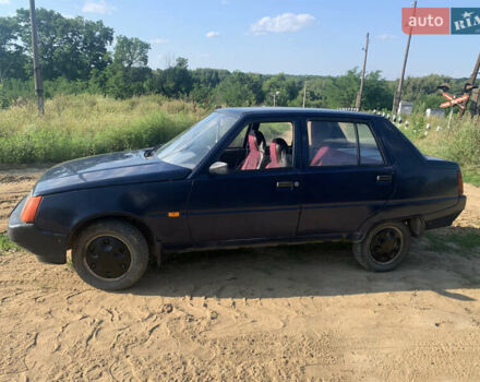 Синий ЗАЗ 1103 Славута, объемом двигателя 1.2 л и пробегом 186 тыс. км за 1250 $, фото 5 на Automoto.ua