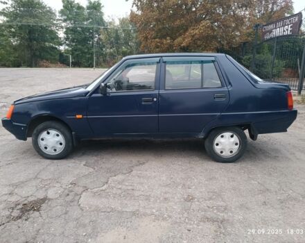 Синий ЗАЗ 1103 Славута, объемом двигателя 1.2 л и пробегом 166 тыс. км за 1100 $, фото 2 на Automoto.ua