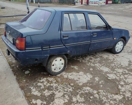 Синий ЗАЗ 1103 Славута, объемом двигателя 1.2 л и пробегом 100 тыс. км за 525 $, фото 6 на Automoto.ua