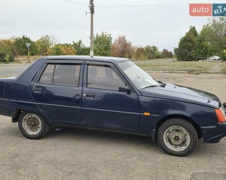 Синий ЗАЗ 1103 Славута, объемом двигателя 1.2 л и пробегом 80 тыс. км за 1300 $, фото 3 на Automoto.ua