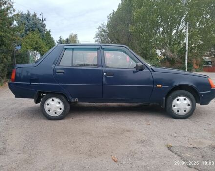 Синий ЗАЗ 1103 Славута, объемом двигателя 1.2 л и пробегом 166 тыс. км за 1100 $, фото 6 на Automoto.ua