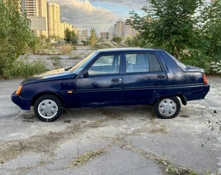 Синий ЗАЗ 1103 Славута, объемом двигателя 1.2 л и пробегом 206 тыс. км за 850 $, фото 5 на Automoto.ua