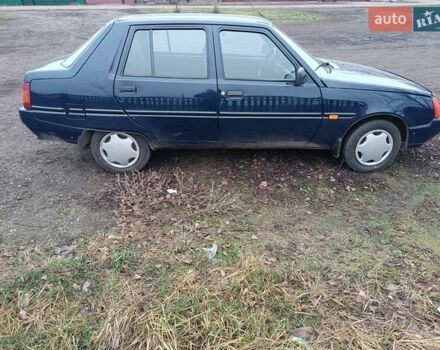 Синий ЗАЗ 1103 Славута, объемом двигателя 1.2 л и пробегом 284 тыс. км за 1300 $, фото 3 на Automoto.ua