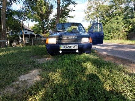ЗАЗ 1103 Славута 2002 в Золотоноше на Automoto.ua Синий ЗАЗ 1103 Славута, объемом двигателя 1.2 л и пробегом 168 тыс. км за 896 $, фото 1 на Automoto.ua