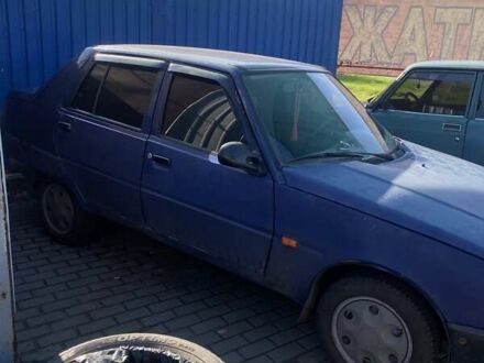 ЗАЗ 1103 Славута 2002 в Краматорске на Automoto.ua Синий ЗАЗ 1103 Славута, объемом двигателя 1.2 л и пробегом 271 тыс. км за 950 $, фото 1 на Automoto.ua