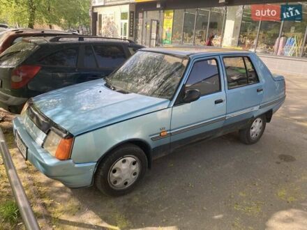 ЗАЗ 1103 Славута 2004 у Києві на Automoto.ua Синій ЗАЗ 1103 Славута, об'ємом двигуна 1.2 л та пробігом 260 тис. км за 750 $, фото 1 на Automoto.ua