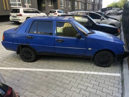 ЗАЗ 1103 Славута 2004 в Хмельнике на Automoto.ua Синий ЗАЗ 1103 Славута, объемом двигателя 1.2 л и пробегом 280 тыс. км за 594 $, фото 1 на Automoto.ua