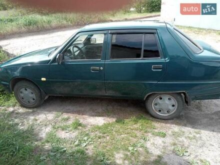 ЗАЗ 1103 Славута 2004 у Змиеве на Automoto.ua Синій ЗАЗ 1103 Славута, об'ємом двигуна 1.2 л та пробігом 120 тис. км за 1200 $, фото 1 на Automoto.ua