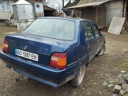 ЗАЗ 1103 Славута 2004 у Тернополі на Automoto.ua Синій ЗАЗ 1103 Славута, об'ємом двигуна 1.2 л та пробігом 110 тис. км за 1100 $, фото 1 на Automoto.ua
