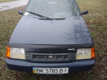 ЗАЗ 1103 Славута 2004 у Костополе на Automoto.ua Синій ЗАЗ 1103 Славута, об'ємом двигуна 1.2 л та пробігом 100 тис. км за 1300 $, фото 1 на Automoto.ua