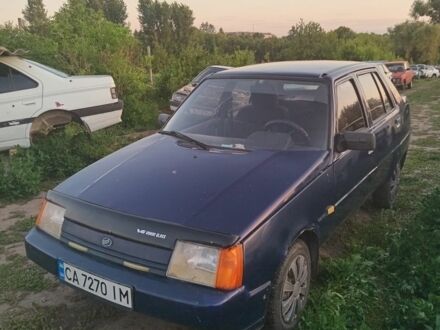 ЗАЗ 1103 Славута 2004 в Мироновке на Automoto.ua Синий ЗАЗ 1103 Славута, объемом двигателя 1.2 л и пробегом 87 тыс. км за 700 $, фото 1 на Automoto.ua
