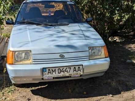 ЗАЗ 1103 Славута 2004 в Черняхове на Automoto.ua Синий ЗАЗ 1103 Славута, объемом двигателя 1.2 л и пробегом 130 тыс. км за 844 $, фото 1 на Automoto.ua
