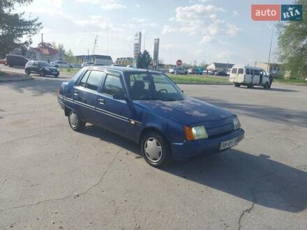 ЗАЗ 1103 Славута 2005 у Житомирі на Automoto.ua Синій ЗАЗ 1103 Славута, об'ємом двигуна 1.2 л та пробігом 230 тис. км за 699 $, фото 1 на Automoto.ua