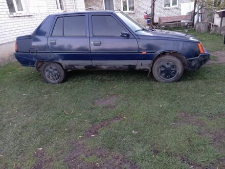 Синий ЗАЗ 1103 Славута, объемом двигателя 1.2 л и пробегом 104 тыс. км за 599 $, фото 1 на Automoto.ua