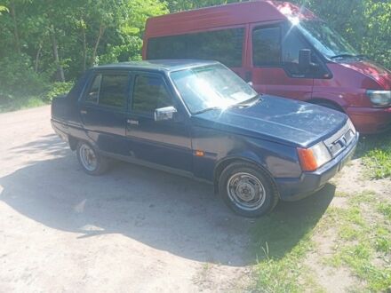 ЗАЗ 1103 Славута 2005 у Прилуках на Automoto.ua Синій ЗАЗ 1103 Славута, об'ємом двигуна 0 л та пробігом 122 тис. км за 532 $, фото 1 на Automoto.ua