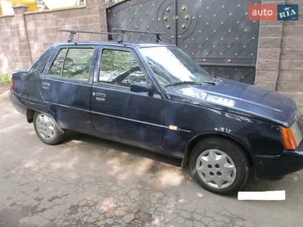 Синий ЗАЗ 1103 Славута, объемом двигателя 1.3 л и пробегом 100 тыс. км за 950 $, фото 1 на Automoto.ua