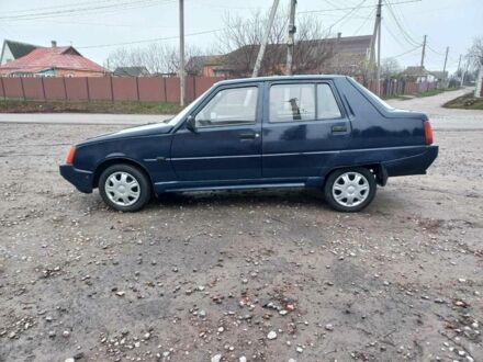 Синий ЗАЗ 1103 Славута, объемом двигателя 1.2 л и пробегом 111 тыс. км за 850 $, фото 1 на Automoto.ua