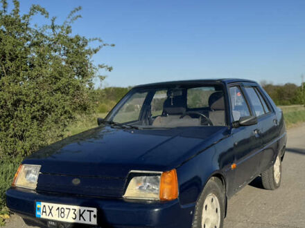 ЗАЗ 1103 Славута 2008 у Вінниці на Automoto.ua Синій ЗАЗ 1103 Славута, об'ємом двигуна 1.2 л та пробігом 167 тис. км за 999 $, фото 1 на Automoto.ua